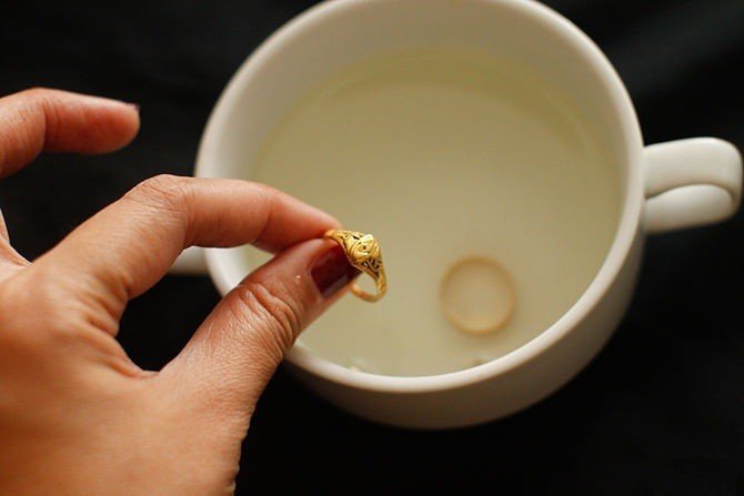 طرق العناية بخاتم الخطوبة 5 طرق العناية بخاتم الخطوبة