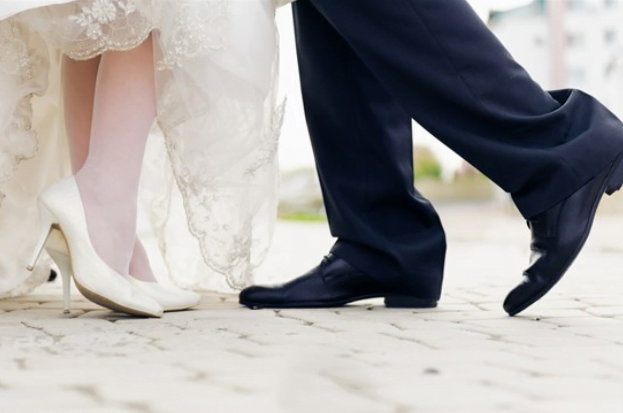 كيف يختار العريس الحذاء المناسب